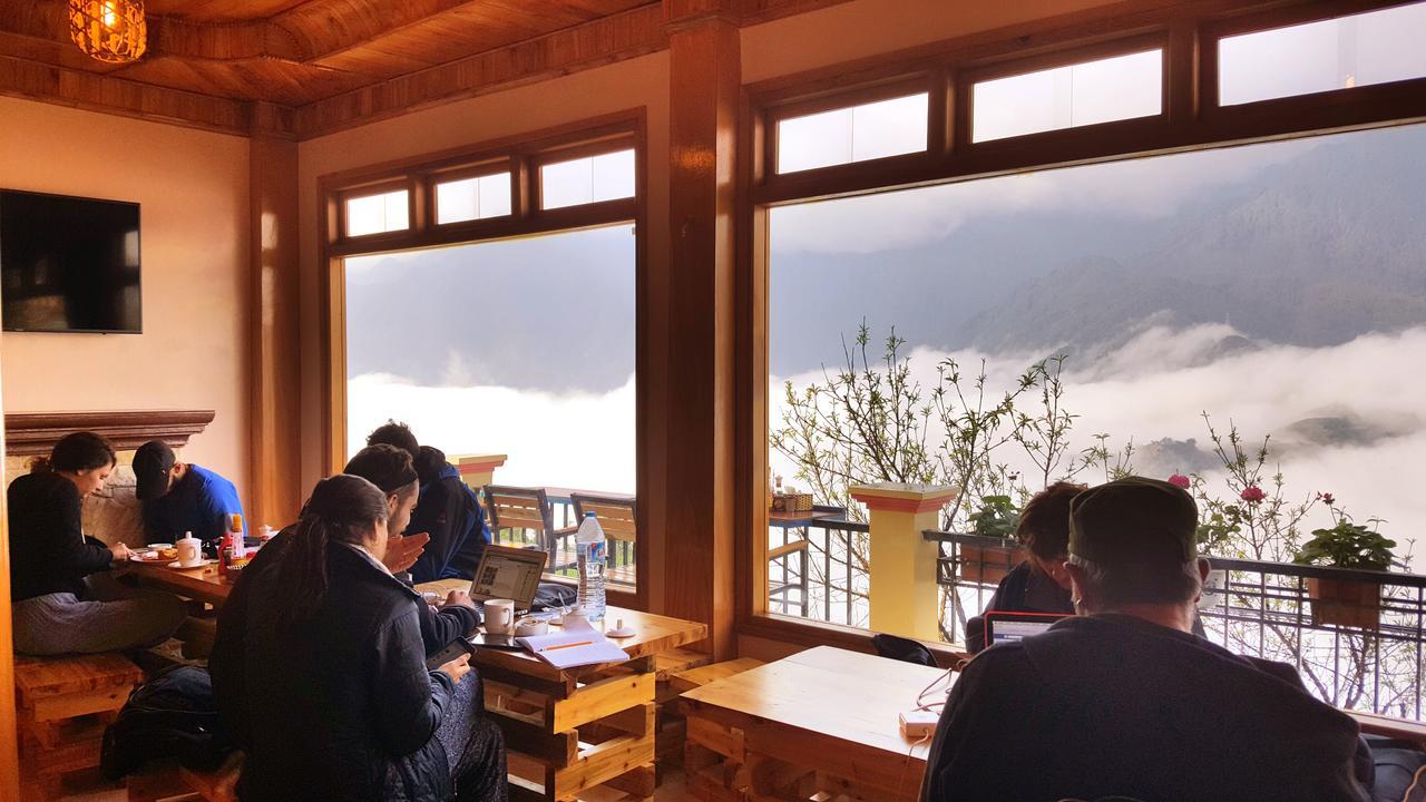 Sapa Odyssey Hostel Exterior photo